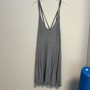 Soft Abercrombie and Fitch White and Navy Stripe Dress